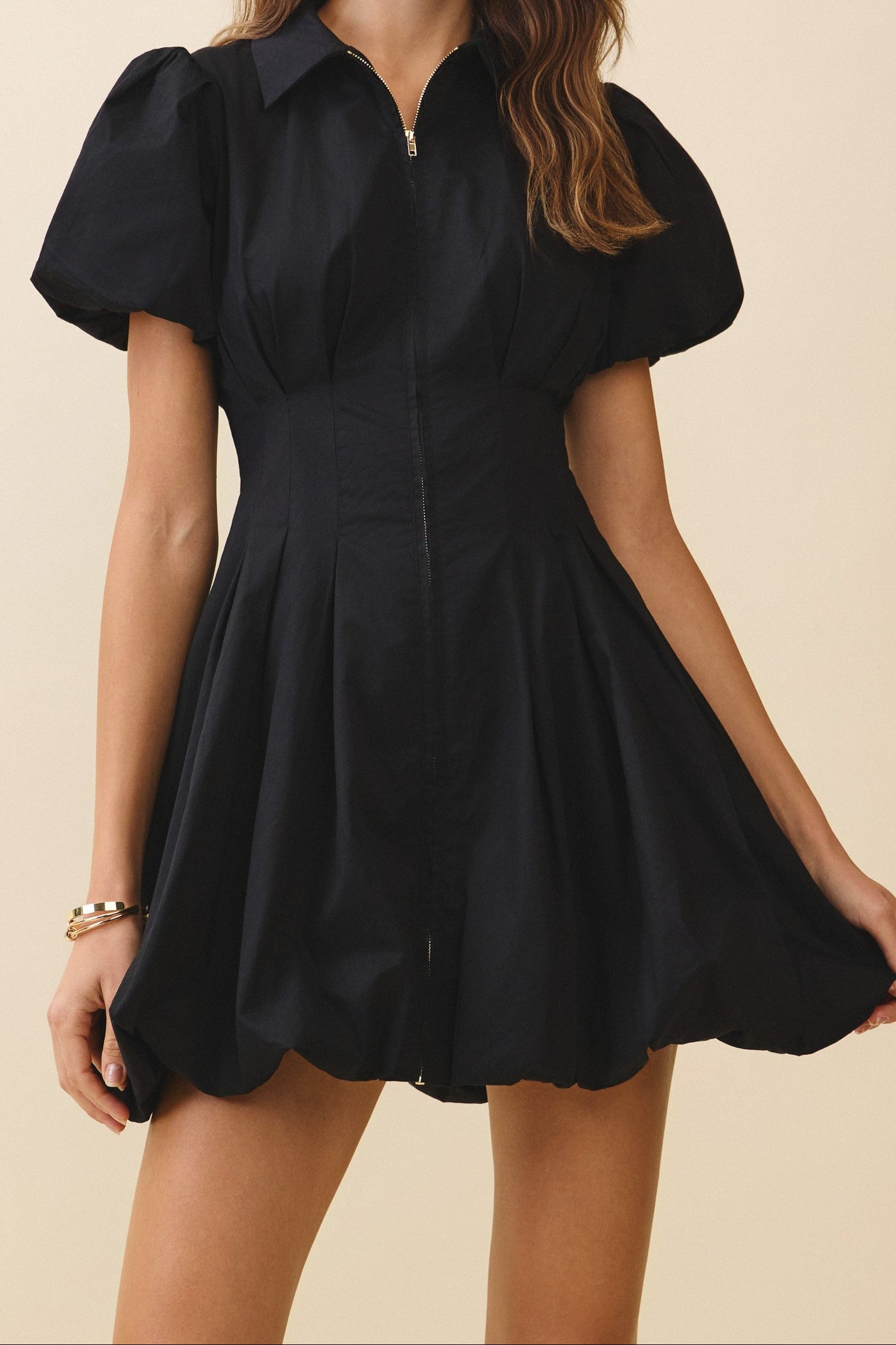 Bubble sleeve zip up bubble hem