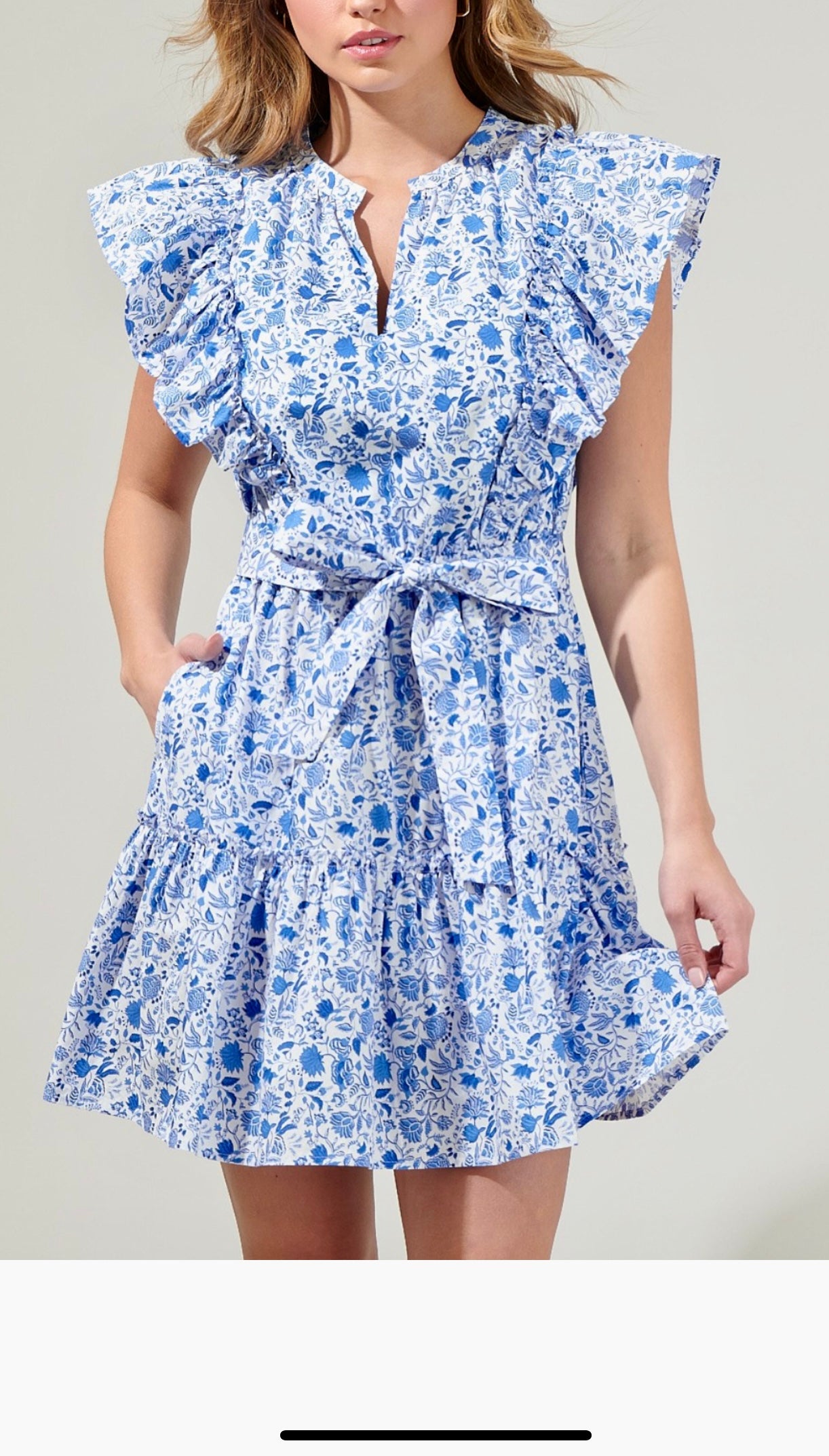 V neck blue china print ruffle dress