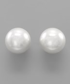 18mm pearl studs