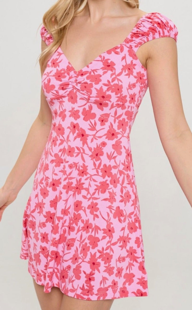 Floral Ruched Middle Flowy Dress
