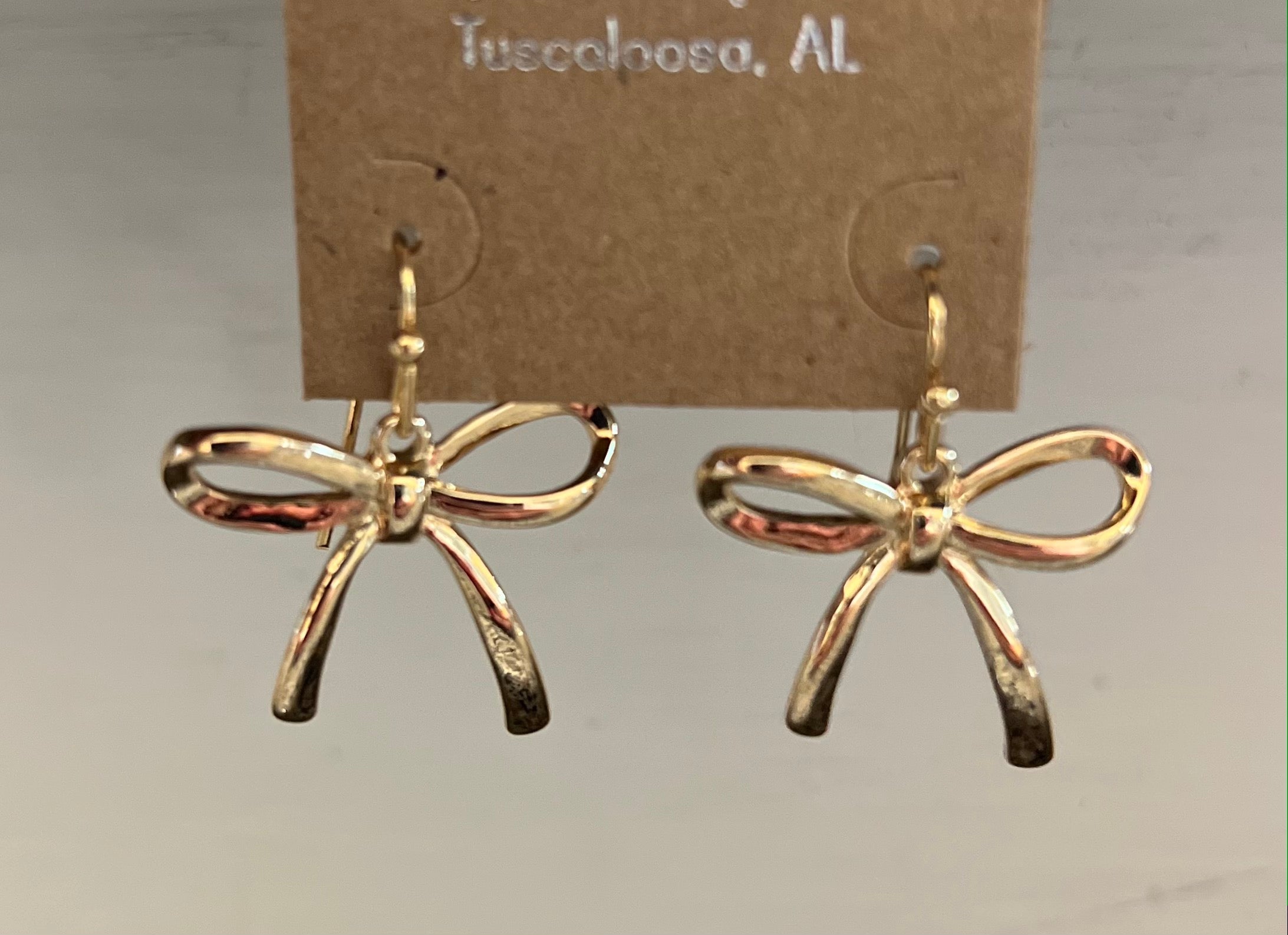 Fishhook bow dangle earring