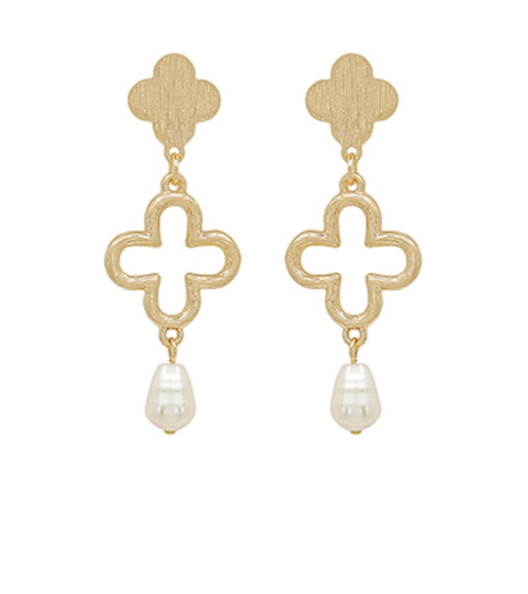 Pearl dangle with 2 clover earrings