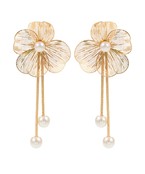 Flower filigree with pearl drops