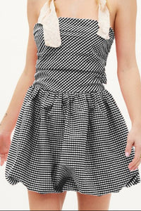 Gingham dress with back tie and bubble hem