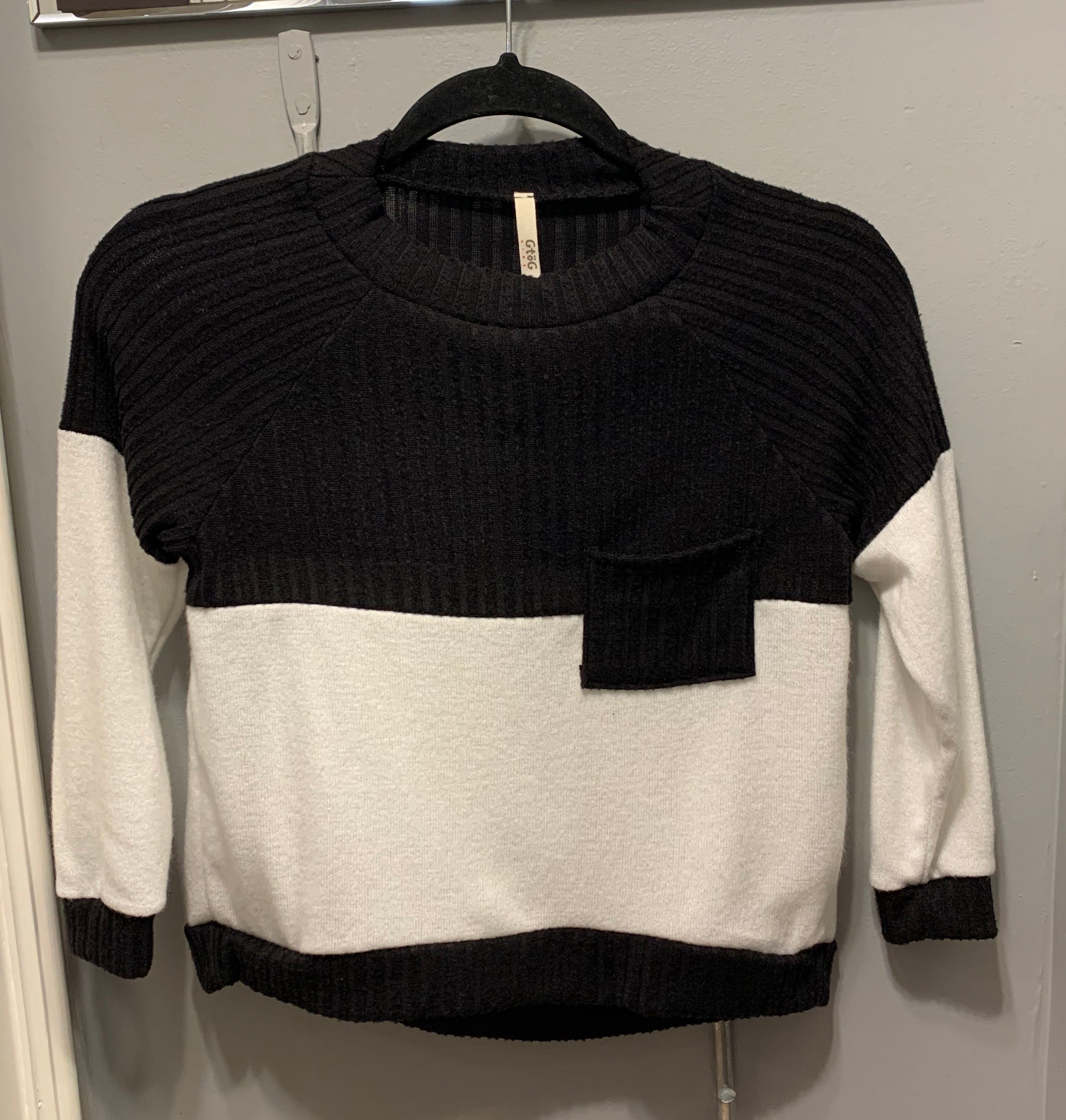 Girls color block thin sweater