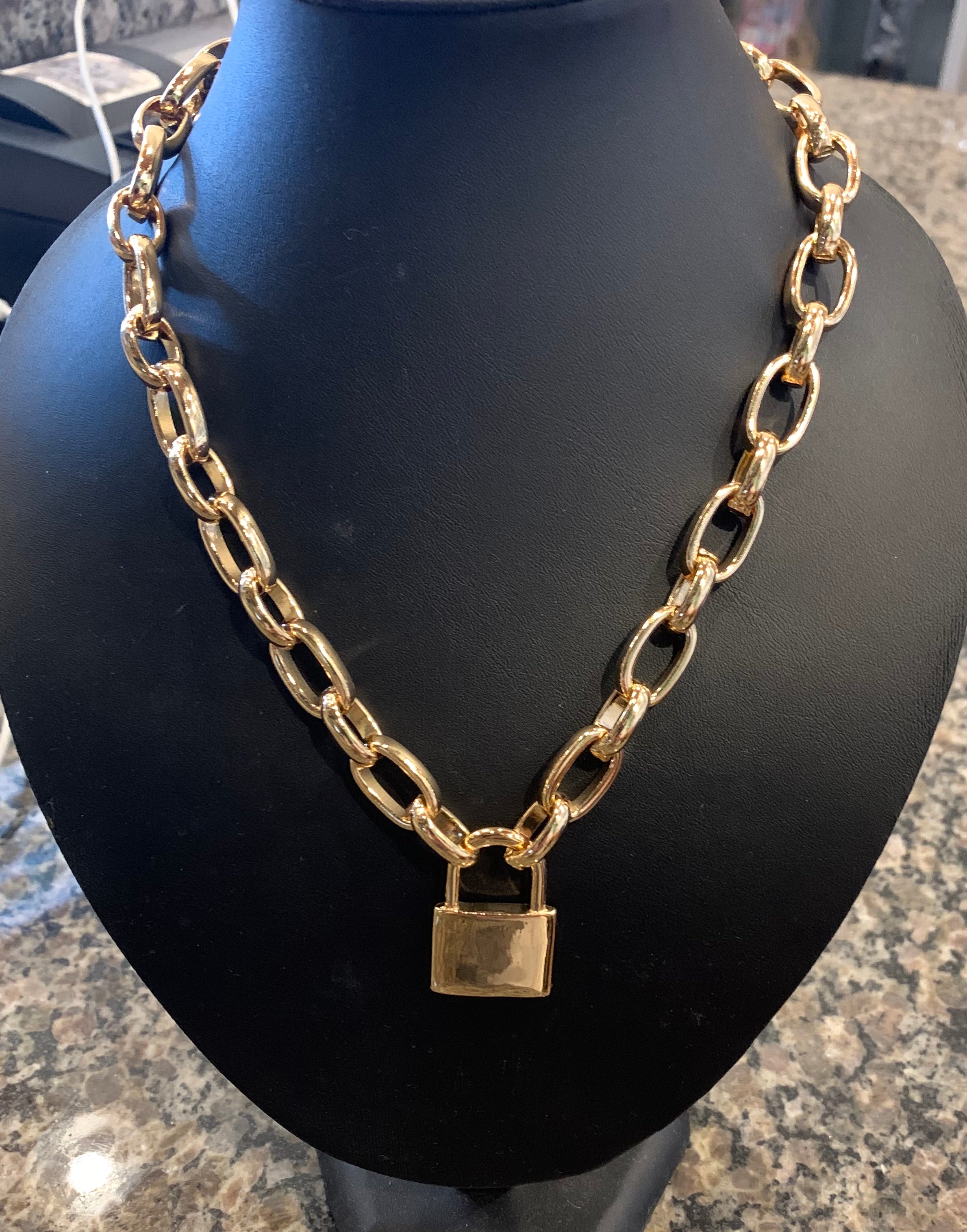 Thick heavy lock chain